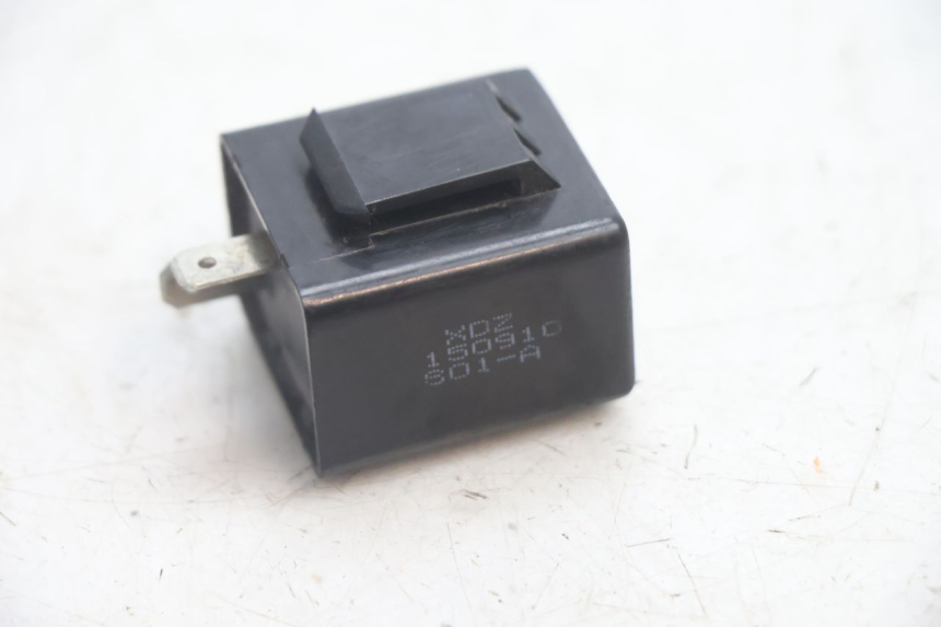 photo de CENTRALE CLIGNOTANTE YAMASAKI ROADSTER 50 (2013 - 2018) - Autre angle de vue