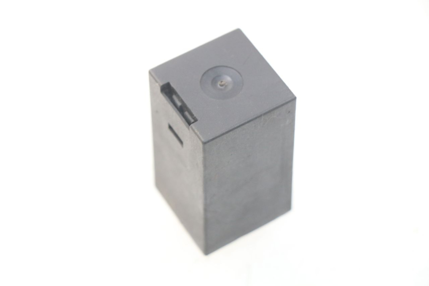 photo de CENTRALE CLIGNOTANTE RIEJU RR 50 (1998 - 2007) - Détail de la pièce