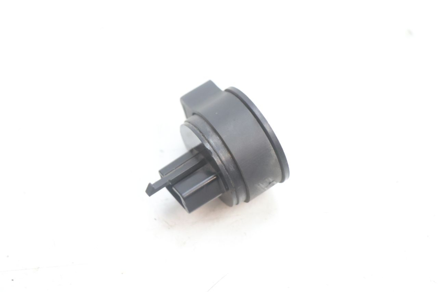 photo de CENTRALE CLIGNOTANTE PEUGEOT SPEEDFIGHT 2 AC 50 (2000 - 2009) - Vue principale