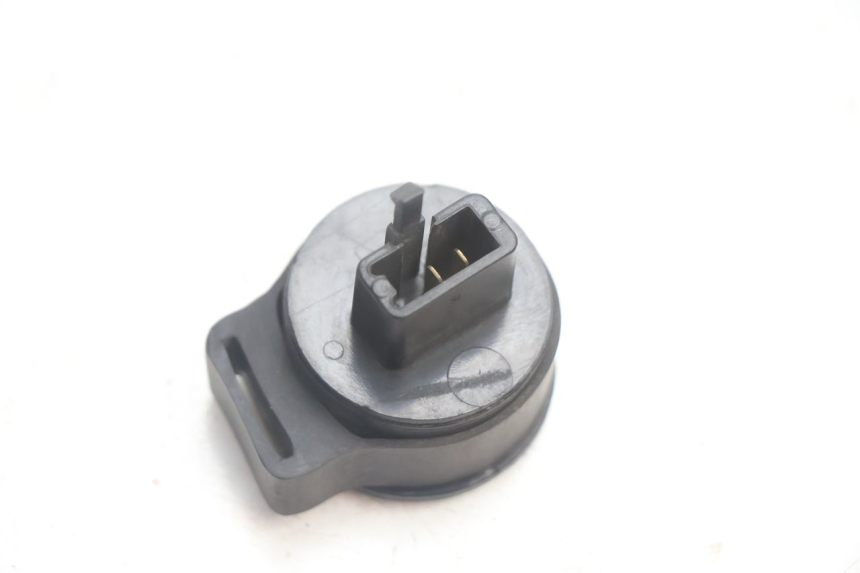 photo de CENTRALE CLIGNOTANTE PEUGEOT SPEEDFIGHT 2 AC 50 (2000 - 2009) - Zoom état d’usage