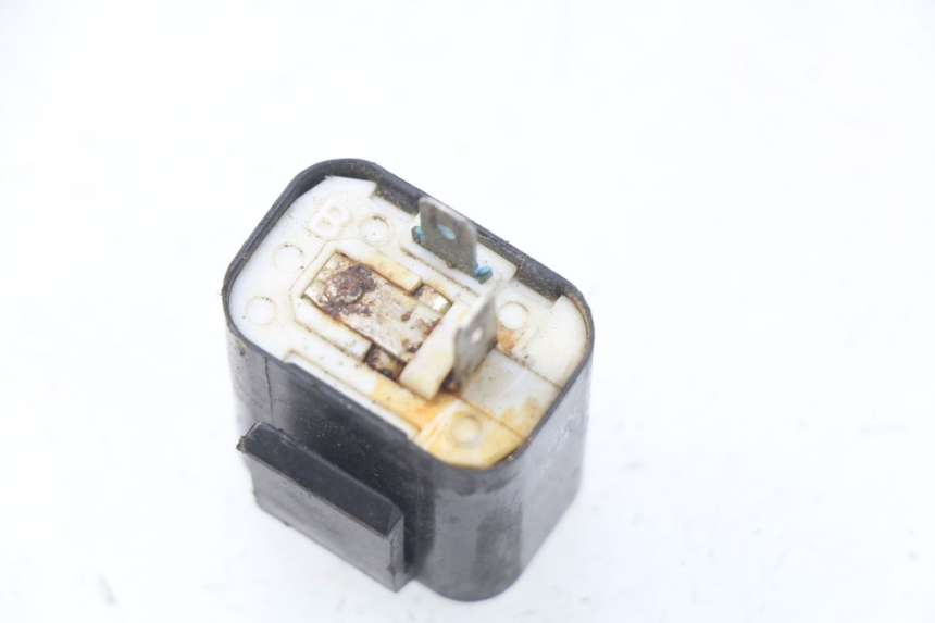 photo de CENTRALE CLIGNOTANTE GILERA STALKER 50 (2004 - 2014) - Zoom état d’usage