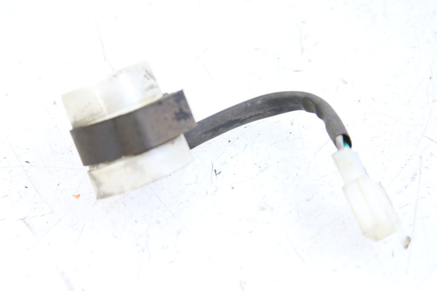 photo de CENTRALE CLIGNOTANTE RAZZO STEED 125 (2012 - 2018) - Détail de la pièce