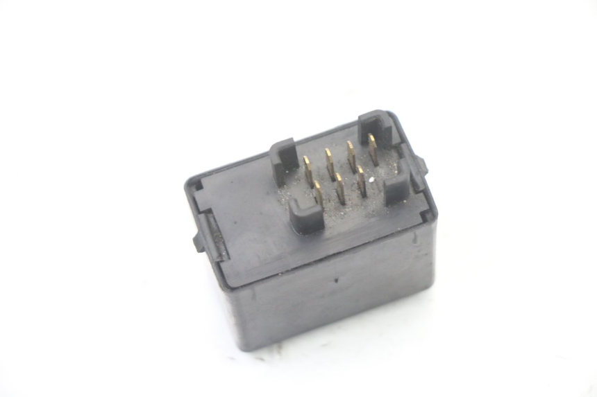 photo de CENTRALE CLIGNOTANTE SUZUKI BURGMAN 125 (2015 - 2017) - Autre angle de vue