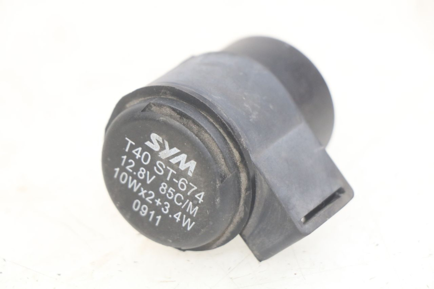 photo de CENTRALE CLIGNOTANTE SYM SYMPHONY 125 (2009 - 2015) - Vue principale