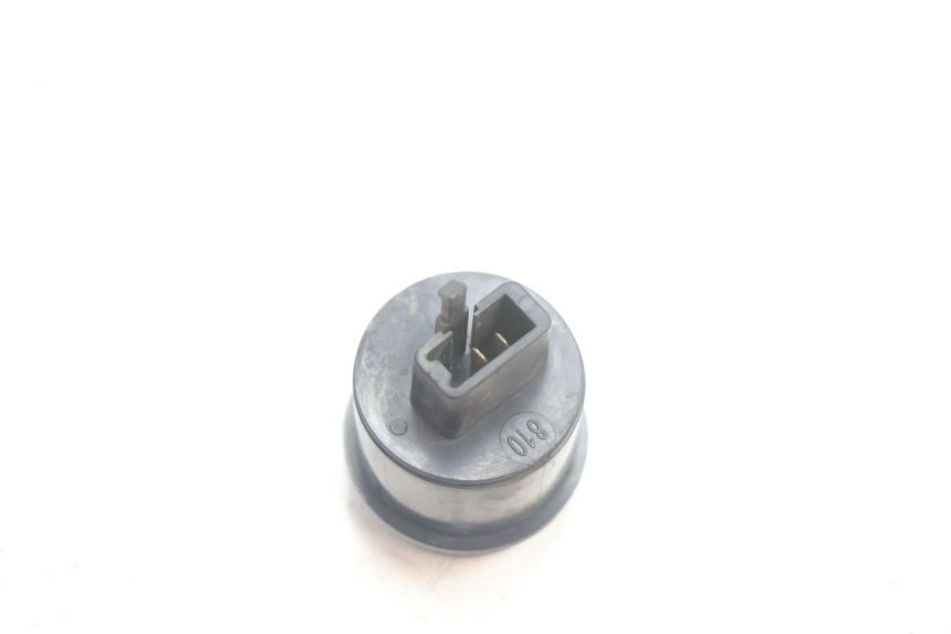 photo de CENTRALE CLIGNOTANTE PEUGEOT TREKKER 50 (1995 - 2004) - Zoom état d’usage