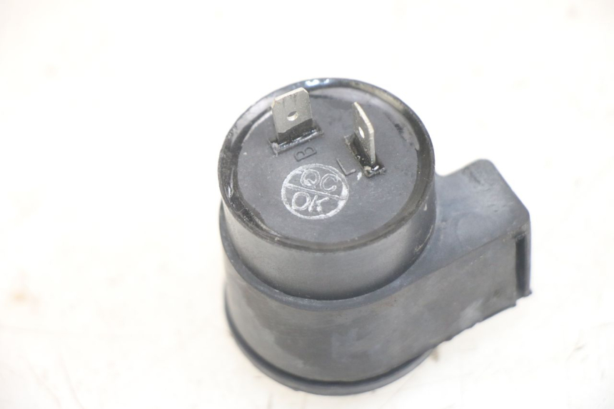 photo de CENTRALE CLIGNOTANTE PEUGEOT TWEET 4T 50 (2014 - 2019) - Détail de la pièce