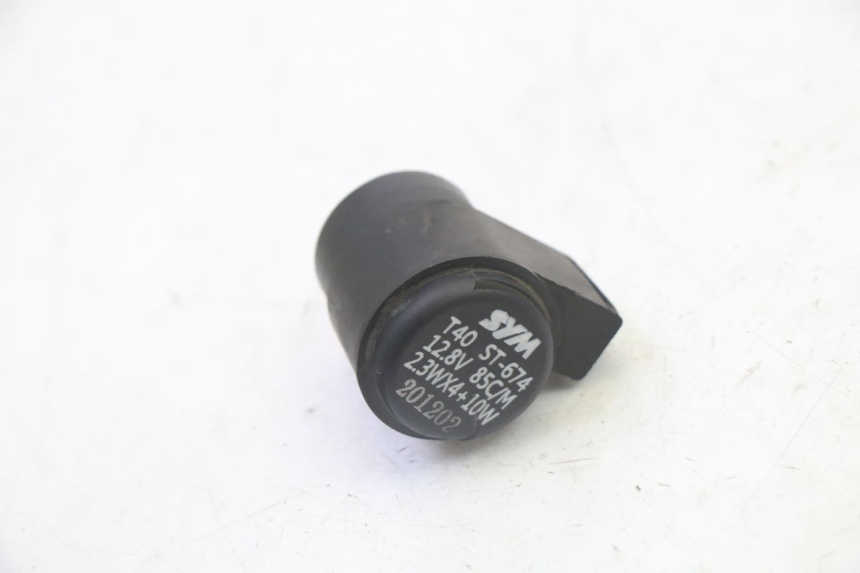 photo de CENTRALE CLIGNOTANTE PEUGEOT TWEET PRO CARGO 50 (2018 - 2022) - Zoom état d’usage