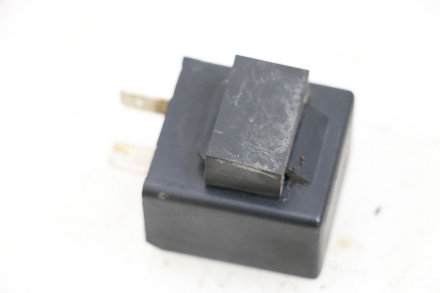 photo de CENTRALE CLIGNOTANTE SUZUKI UH BURGMAN 125 (2002 - 2006) - Zoom état d’usage