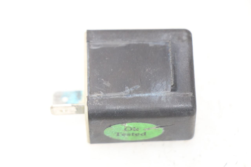 photo de CENTRALE CLIGNOTANTE PIAGGIO VESPA LX IE 125 (2010 - 2012) - Détail de la pièce