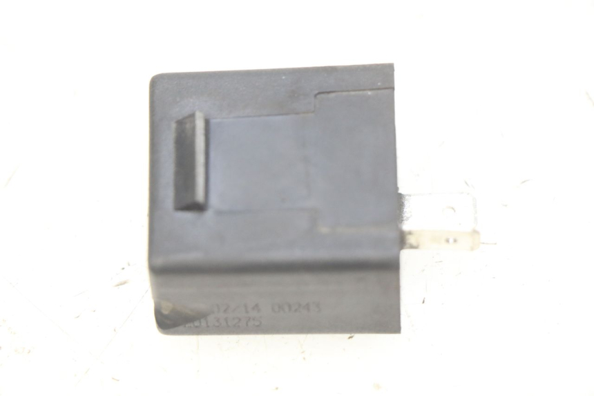 photo de CENTRALE CLIGNOTANTE PIAGGIO VESPA PRIMAVERA 2T 50 (2013 - 2018) - Zoom état d’usage