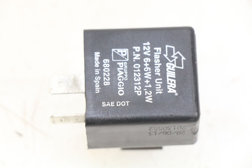 photo de CENTRALE CLIGNOTANTE PIAGGIO VESPA PRIMAVERA 2T 50 (2013 - 2018) - Vue principale