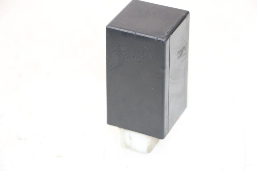 photo de CENTRALE CLIGNOTANTE YAMAHA XMAX X-MAX 125 (2006 - 2009) - Détail de la pièce