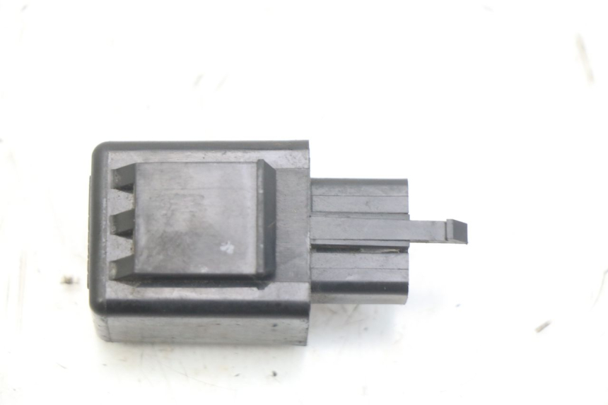 photo de CENTRALE CLIGNOTANTE YAMAHA XP T-MAX TMAX 500 (2004 - 2007) - Zoom état d’usage