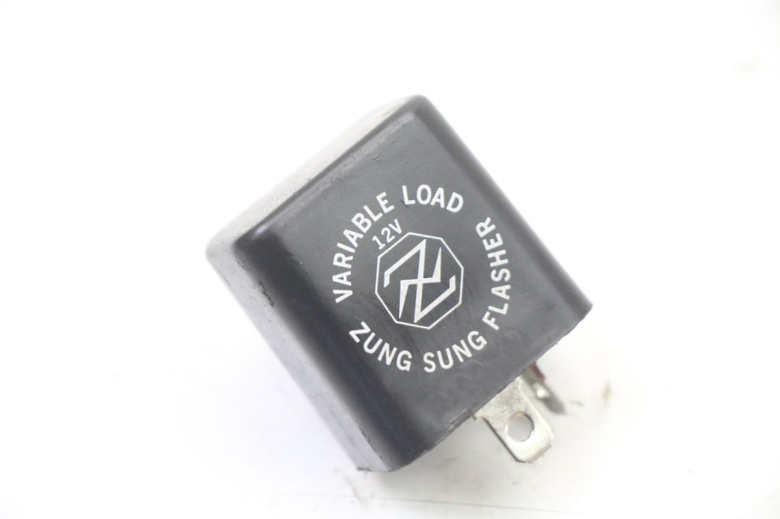 photo de CENTRALE CLIGNOTANTE YAMAHA TZR 50 (2008 - 2016) - Vue principale