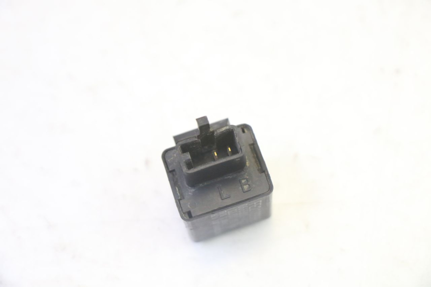 photo de CENTRALE CLIGNOTANTE YAMAHA YFM GRIZZLY 550 (2008 - 2015) - Zoom état d’usage