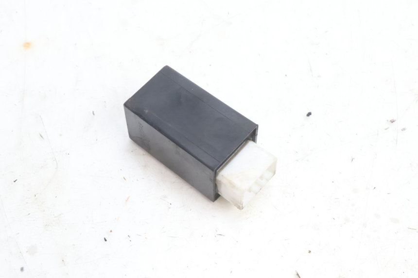 photo de CENTRALE CLIGNOTANTE YAMAHA YP MAJESTY 125 (2007 - 2010) - Détail de la pièce