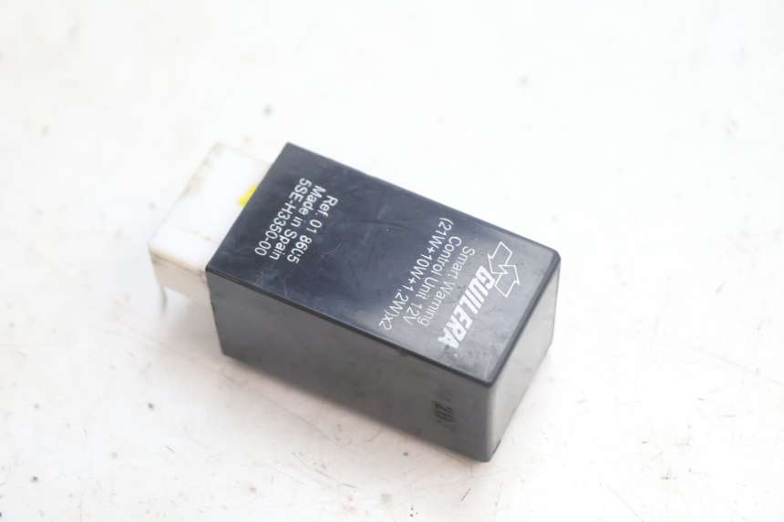 photo de CENTRALE CLIGNOTANTE YAMAHA YP MAJESTY 125 (2002 - 2006) - Détail de la pièce