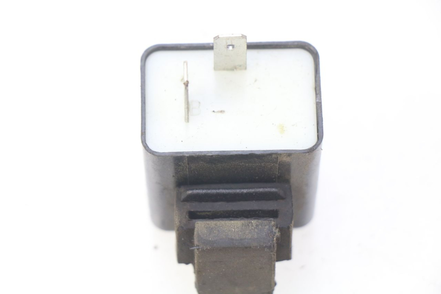 photo de CENTRALE CLIGNOTANTE PIAGGIO ZIP 4T 50 (2018 - 2020) - Zoom état d’usage