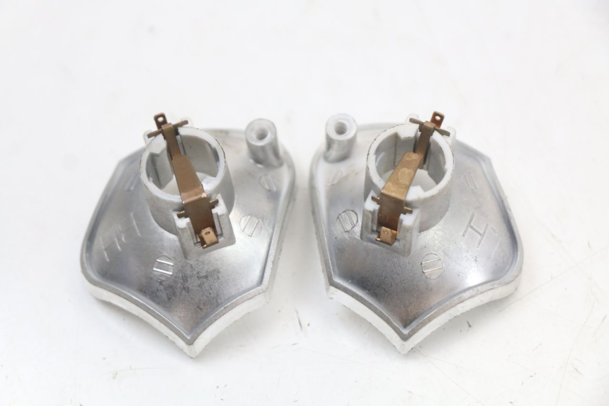 photo de CLIGNOTANT ARRIERE DAELIM A-FOUR 2T 50 (2005 - 2012) - Autre angle de vue