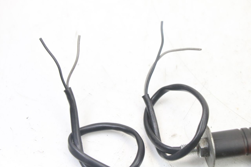 photo de CLIGNOTANT ARRIERE APRILIA RS 50 (1999 - 2005) - Vue d’ensemble