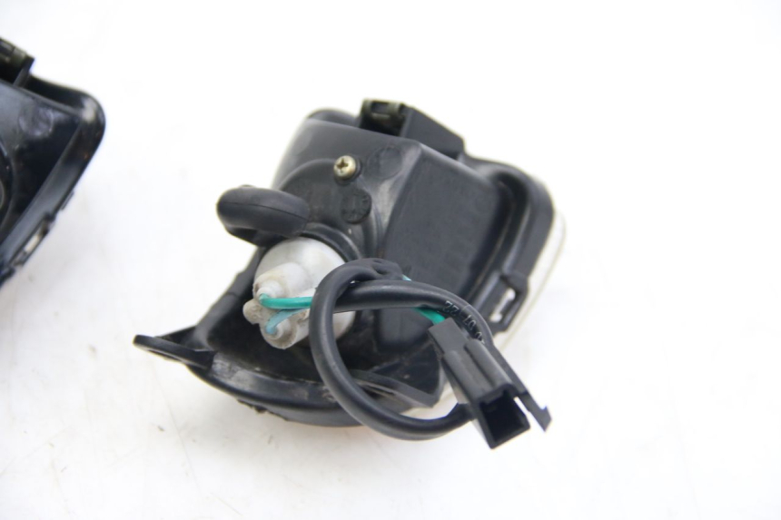 photo de CLIGNOTANT ARRIERE ECCITY ARTELEC 670 1 (2013 - 2017) - Points de fixation