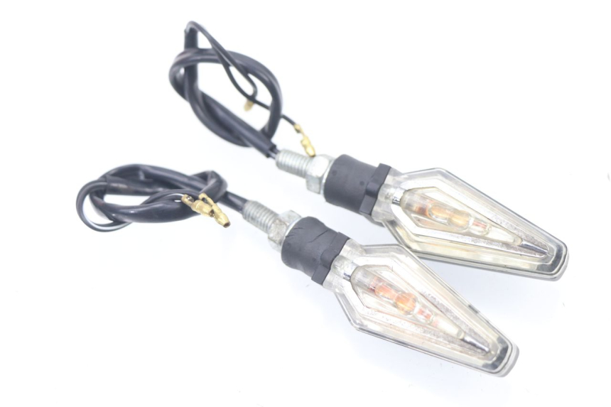 photo de CLIGNOTANT ARRIERE HONDA CBF 500 (2004 - 2007) - Vue principale