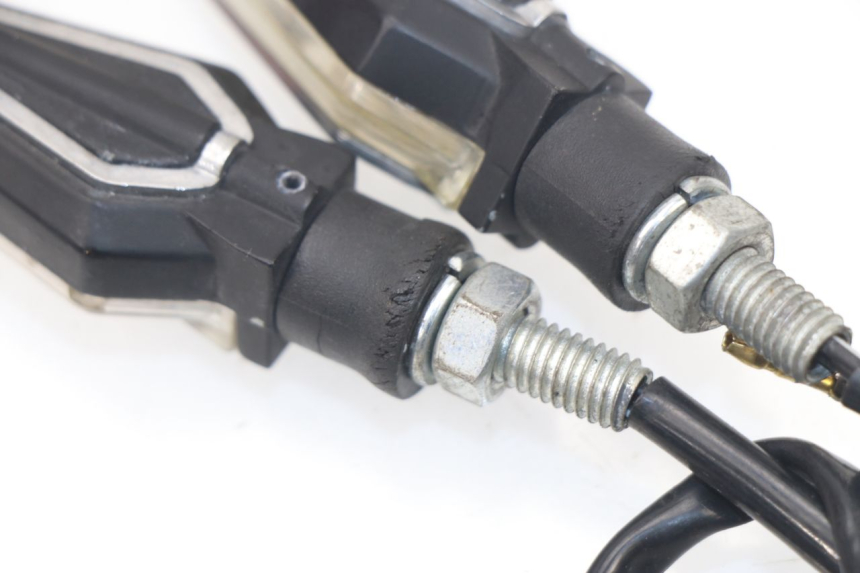 photo de CLIGNOTANT ARRIERE HONDA CBF 500 (2004 - 2007) - Détail de la pièce