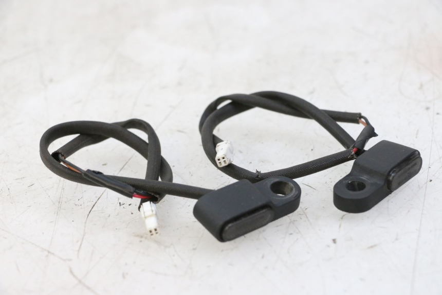 photo de CLIGNOTANT ARRIERE DERBI SENDA SM DRD X-TREME 50 (2011 - 2017) - État de surface