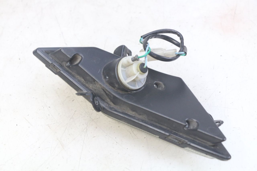 photo de CLIGNOTANT ARRIERE DROIT NECO ALEXONE 125 (2017 - 2024) - Gros plan technique