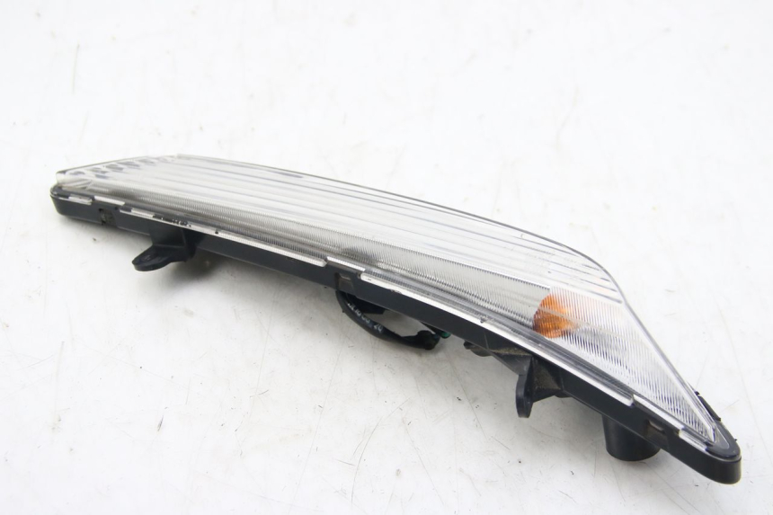 photo de CLIGNOTANT ARRIERE DROIT ECCITY ARTELEC 670 1 (2013 - 2017) - Détail de la pièce