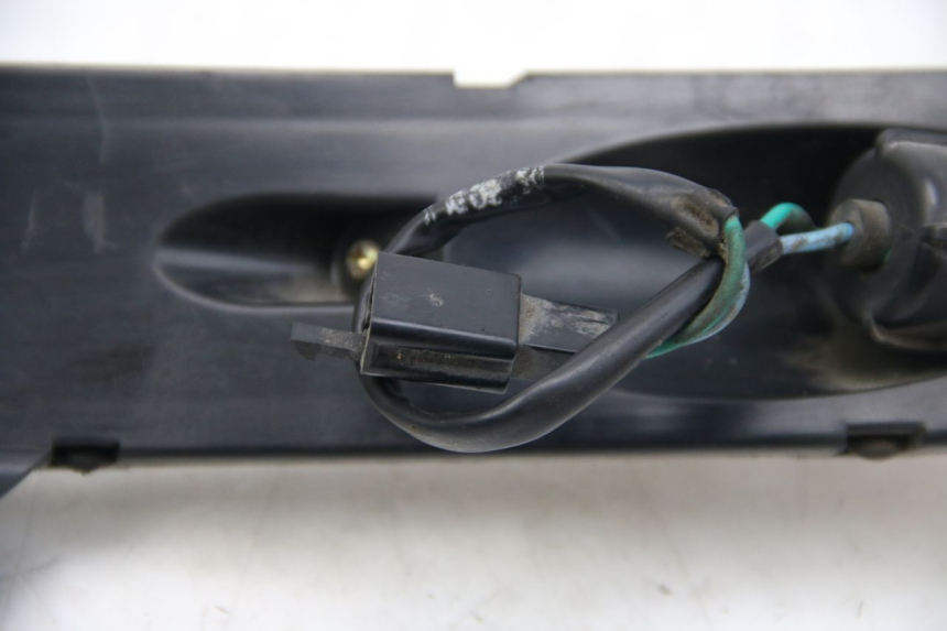 photo de CLIGNOTANT ARRIERE DROIT ECCITY ARTELEC 670 1 (2013 - 2017) - État de surface