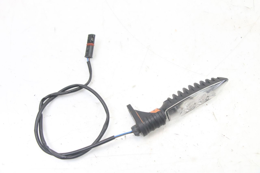 photo de CLIGNOTANT ARRIERE DROIT BMW S RR ABS S1000RR 1000 (2015 - 2018) - Vue principale