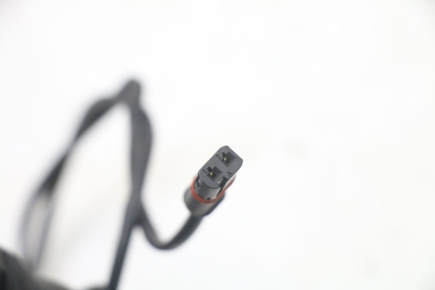 photo de CLIGNOTANT ARRIERE DROIT BMW S RR ABS S1000RR 1000 (2015 - 2018) - Gros plan technique