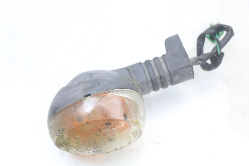 photo de CLIGNOTANT ARRIERE DROIT MBK BOOSTER SPIRIT 50 (2004 - 2017) - Autre angle de vue