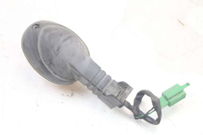 photo de CLIGNOTANT ARRIERE DROIT MBK BOOSTER SPIRIT 50 (2004 - 2017) - Gros plan technique