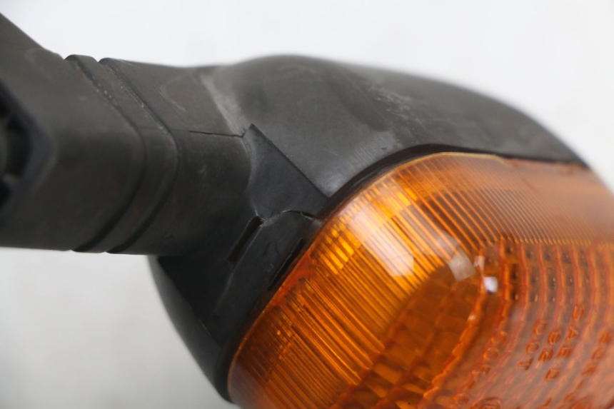 photo de CLIGNOTANT ARRIERE DROIT BMW C1 125 (2000 - 2003) - Autre angle de vue