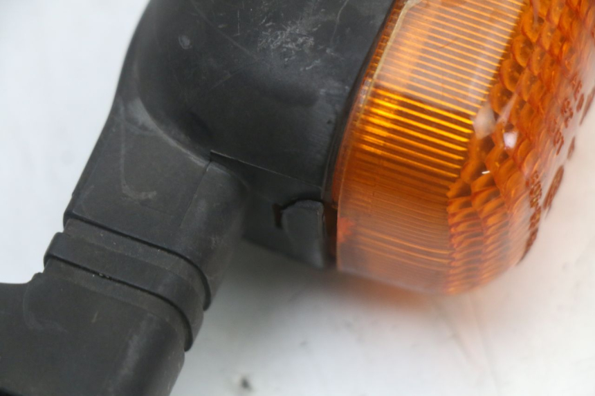 photo de CLIGNOTANT ARRIERE DROIT BMW C1 125 (2000 - 2003) - Gros plan technique