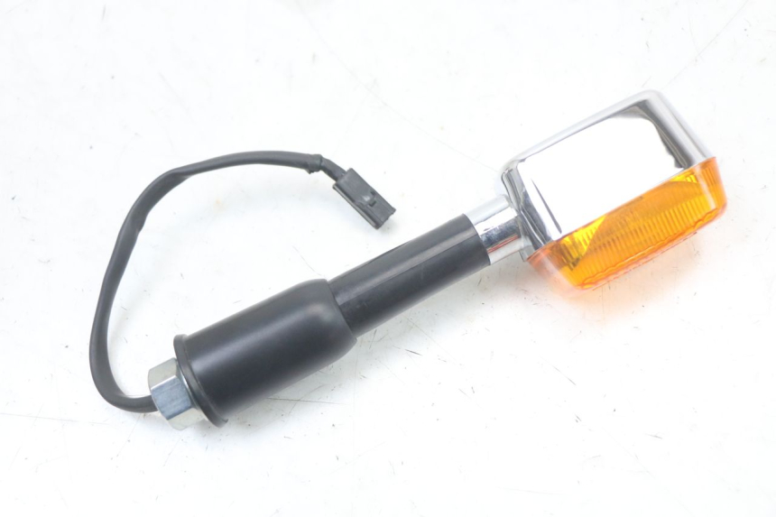 photo de CLIGNOTANT ARRIERE DROIT ROYAL ENFIELD CONTINENTAL GT 650 (2019 - 2024) - Vue principale