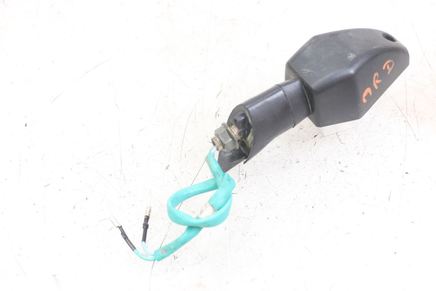 photo de CLIGNOTANT ARRIERE DROIT SYM CROX 4T 50 (2016 - 2023) - Gros plan technique