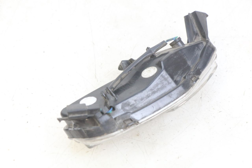 photo de CLIGNOTANT ARRIERE DROIT PEUGEOT DJANGO 4T 50 (2014 - 2019) - Gros plan technique