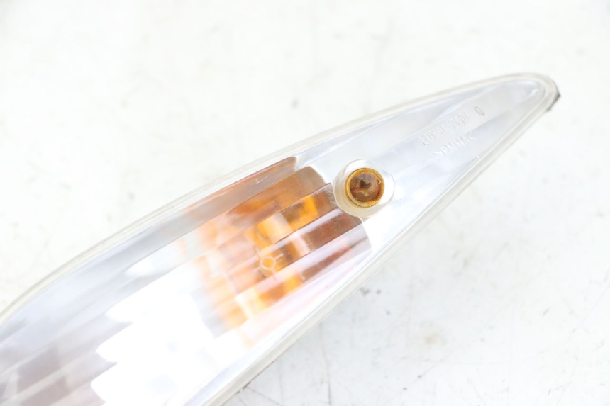 photo de CLIGNOTANT ARRIERE DROIT PEUGEOT ELYSTAR 125 (2002 - 2007) - Zoom état d’usage