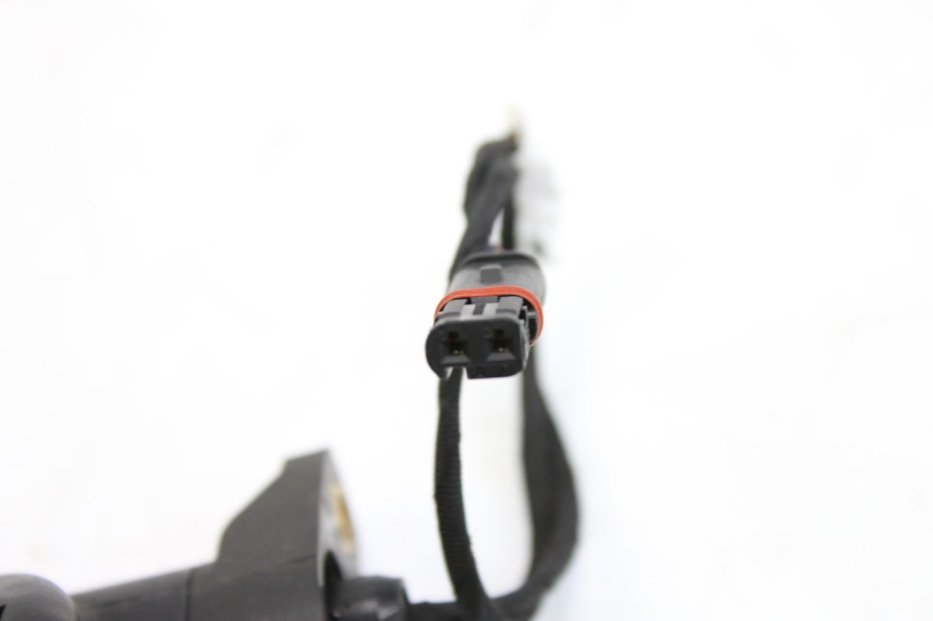 photo de CLIGNOTANT ARRIERE DROIT BMW F GS K81 850 (2018 - 2023) - Gros plan technique