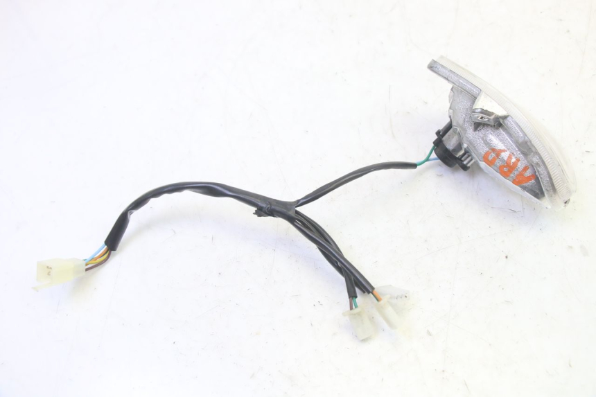 photo de CLIGNOTANT ARRIERE DROIT BTC FELICE SPORT 50 - Autre angle de vue