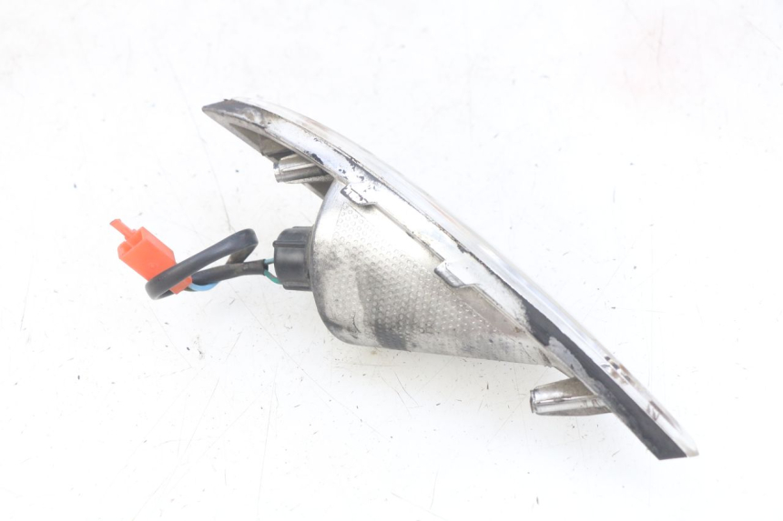 photo de CLIGNOTANT ARRIERE DROIT SYM FIDDLE 3 III 125 (2014 - 2020) - Gros plan technique