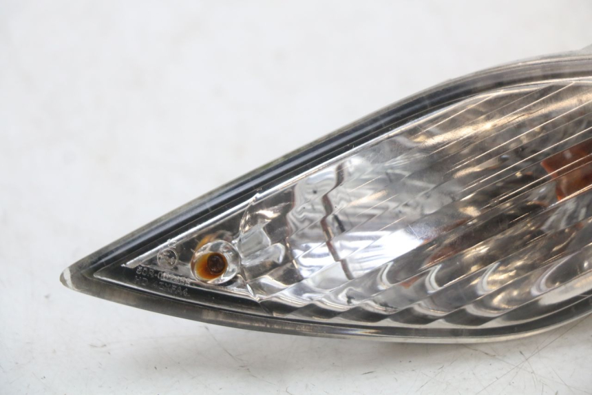 photo de CLIGNOTANT ARRIERE DROIT SYM FIDDLE 3 III 50 (2014 - 2020) - Détail de la pièce