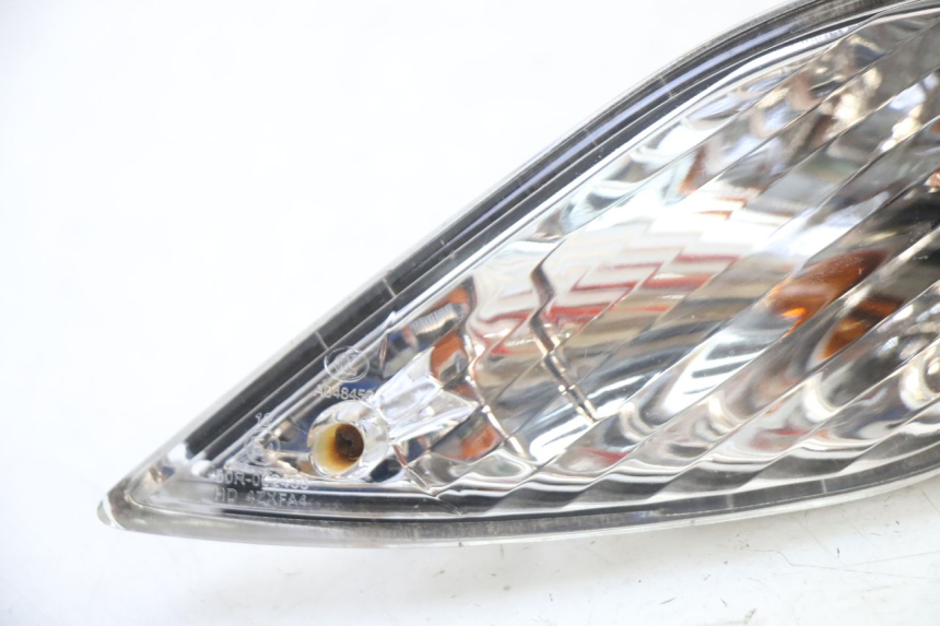 photo de CLIGNOTANT ARRIERE DROIT SYM FIDDLE 3 III 50 (2014 - 2020) - Détail de la pièce