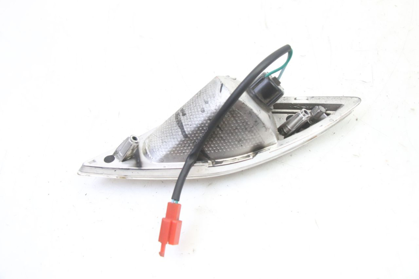 photo de CLIGNOTANT ARRIERE DROIT SYM FIDDLE 3 III 50 (2014 - 2020) - Vue d’ensemble