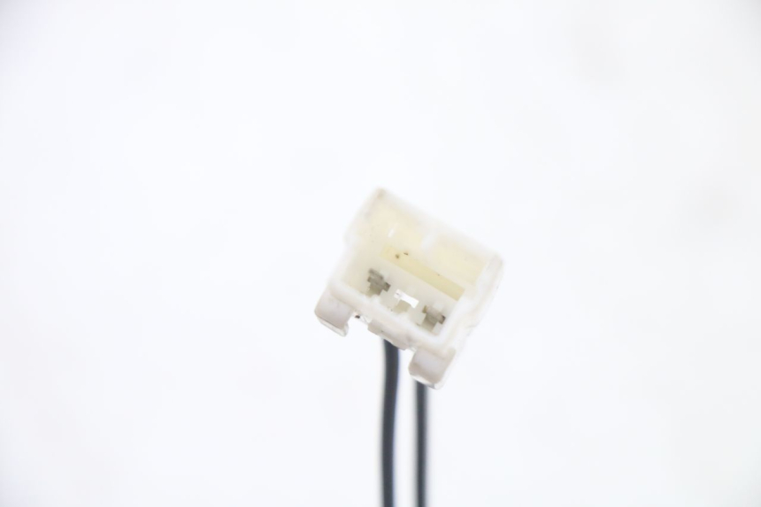 photo de CLIGNOTANT ARRIERE DROIT PIAGGIO FLY 2T 50 (2004 - 2017) - Points de fixation