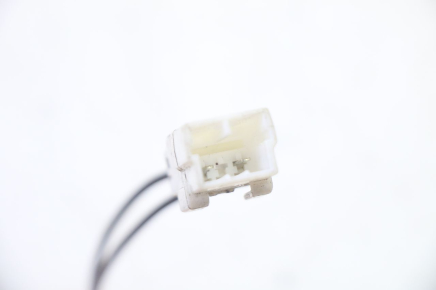 photo de CLIGNOTANT ARRIERE DROIT PIAGGIO FLY 2T 50 (2004 - 2017) - Vue d’ensemble