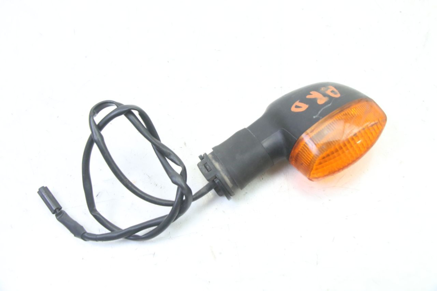 photo de CLIGNOTANT ARRIERE DROIT YAMAHA FZ6 FAZER S2 600 (2007 - 2011) - Vue principale